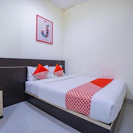 Oyo 2357 Syariah Grand Raudhah Hotel Jakarta Kültér fotó