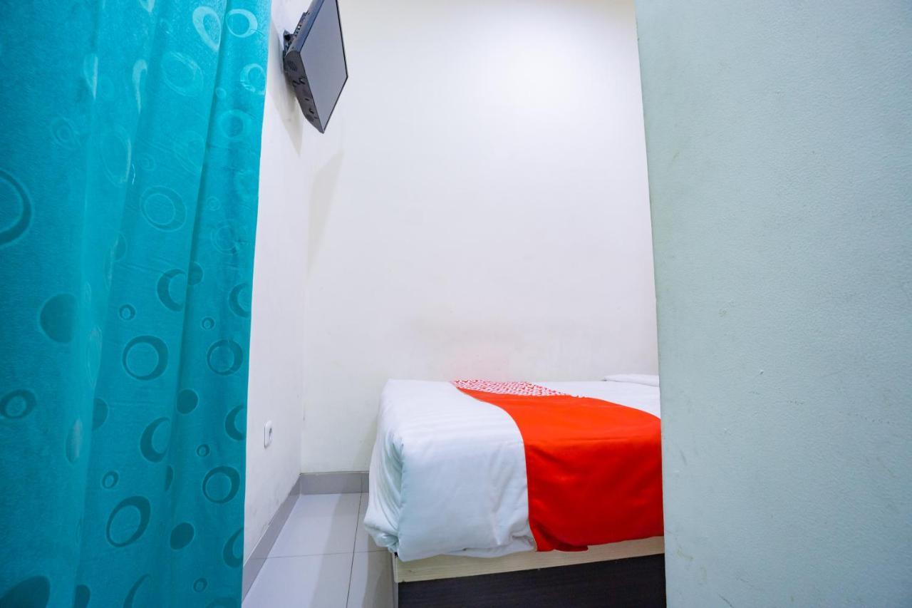 Oyo 2357 Syariah Grand Raudhah Hotel Jakarta Kültér fotó