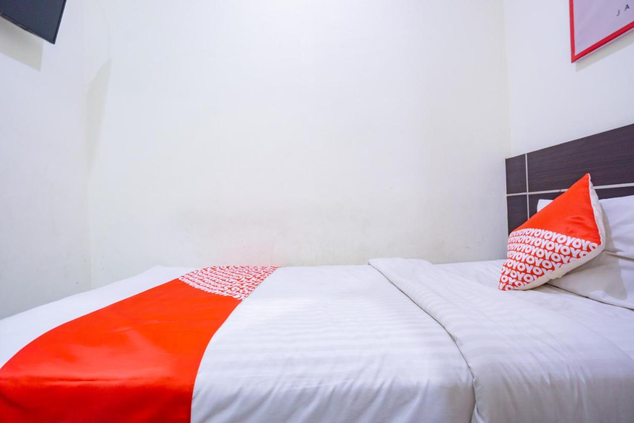 Oyo 2357 Syariah Grand Raudhah Hotel Jakarta Kültér fotó