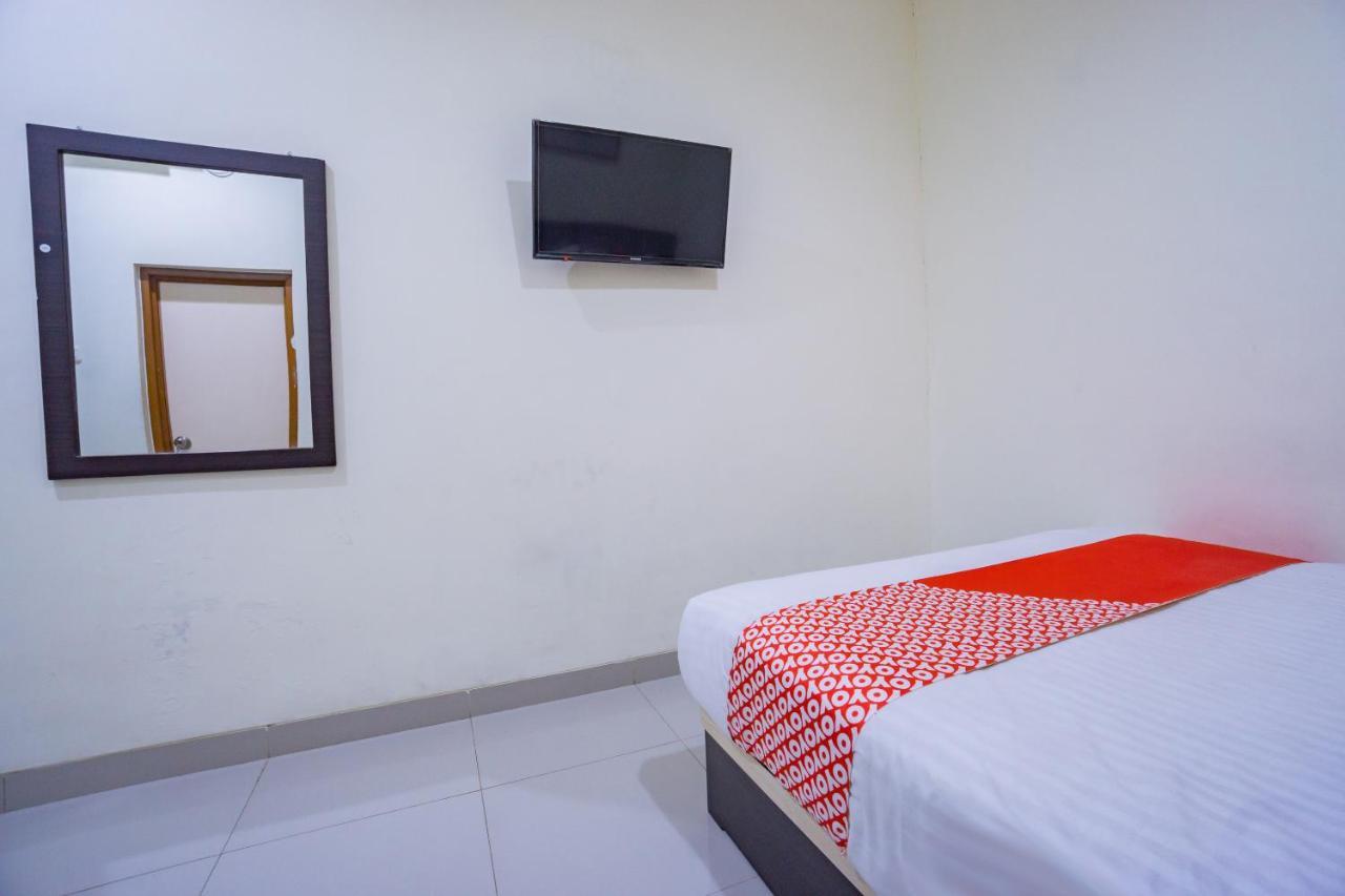 Oyo 2357 Syariah Grand Raudhah Hotel Jakarta Kültér fotó