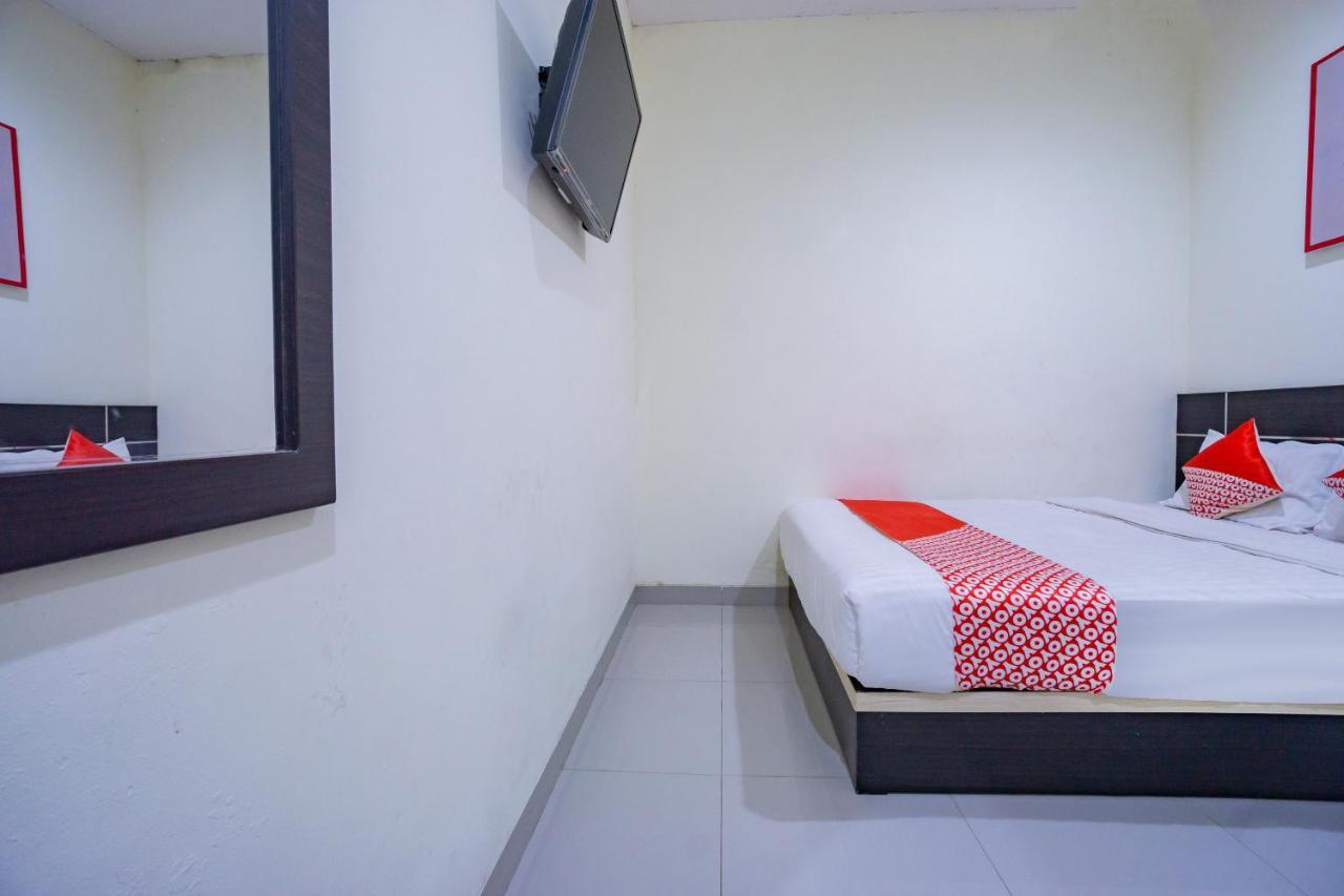 Oyo 2357 Syariah Grand Raudhah Hotel Jakarta Kültér fotó