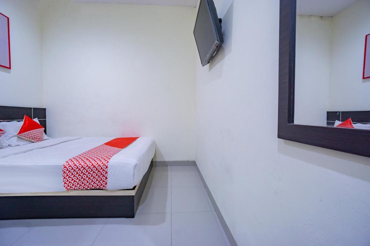 Oyo 2357 Syariah Grand Raudhah Hotel Jakarta Kültér fotó