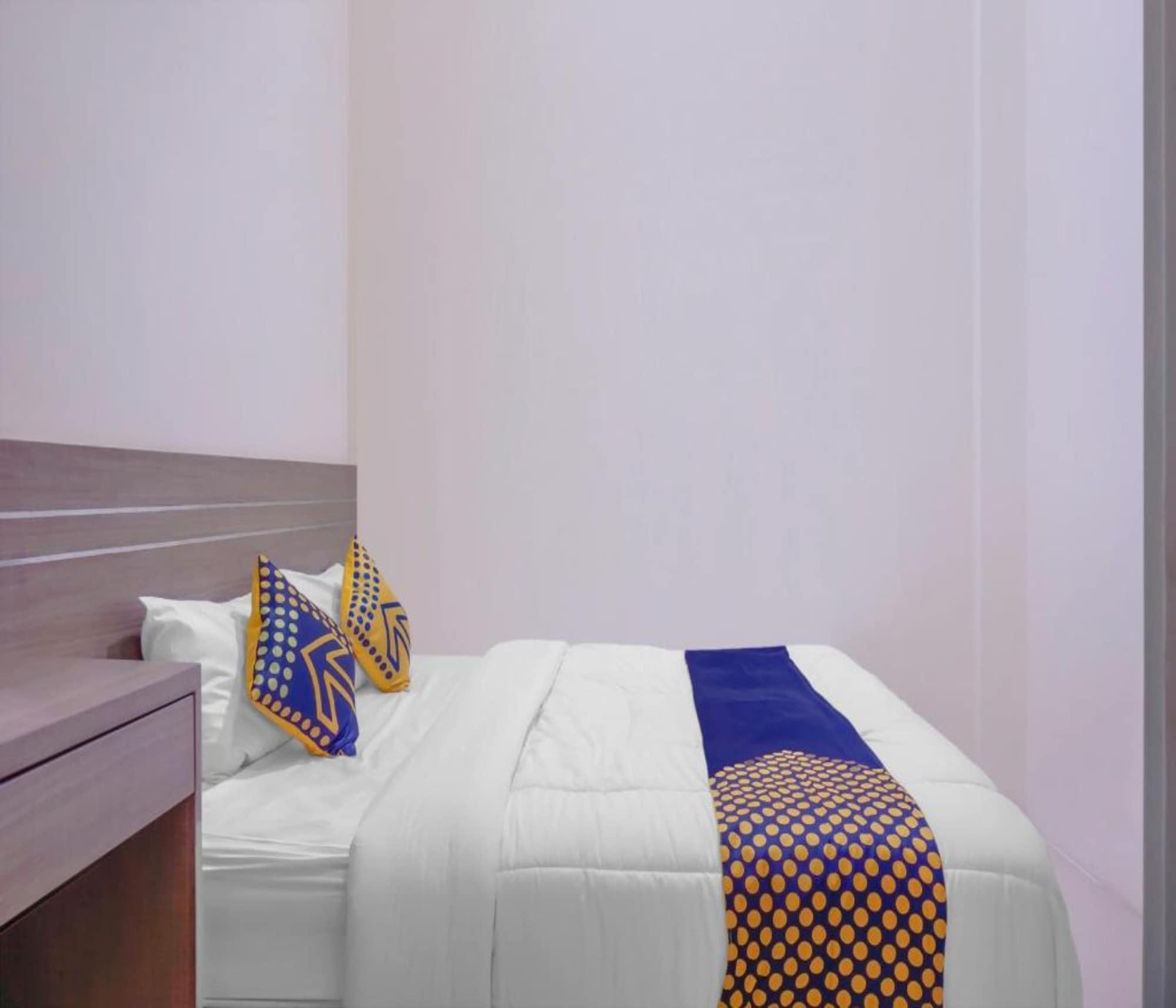Oyo 2357 Syariah Grand Raudhah Hotel Jakarta Kültér fotó