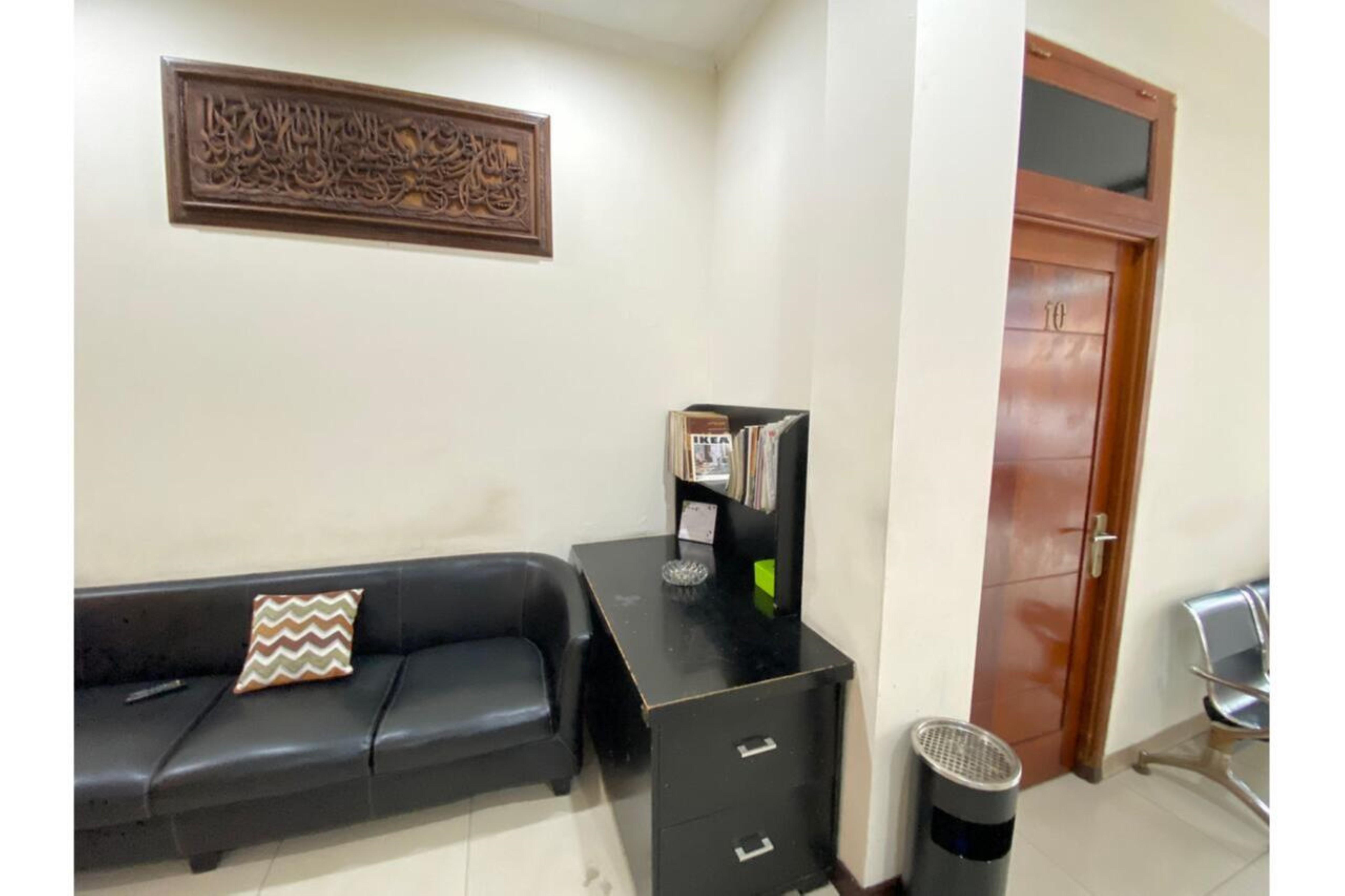 Oyo 2357 Syariah Grand Raudhah Hotel Jakarta Kültér fotó