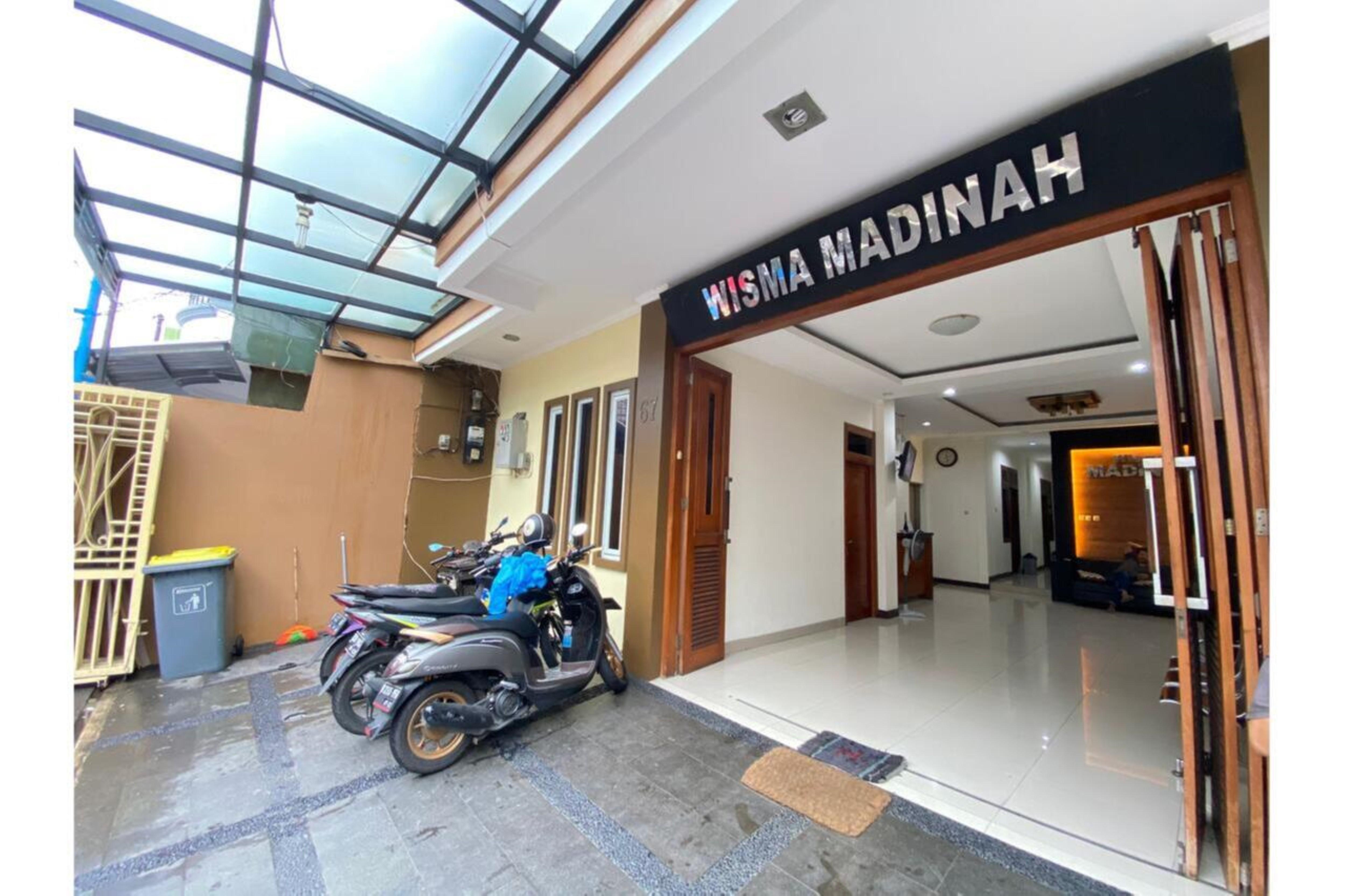 Oyo 2357 Syariah Grand Raudhah Hotel Jakarta Kültér fotó